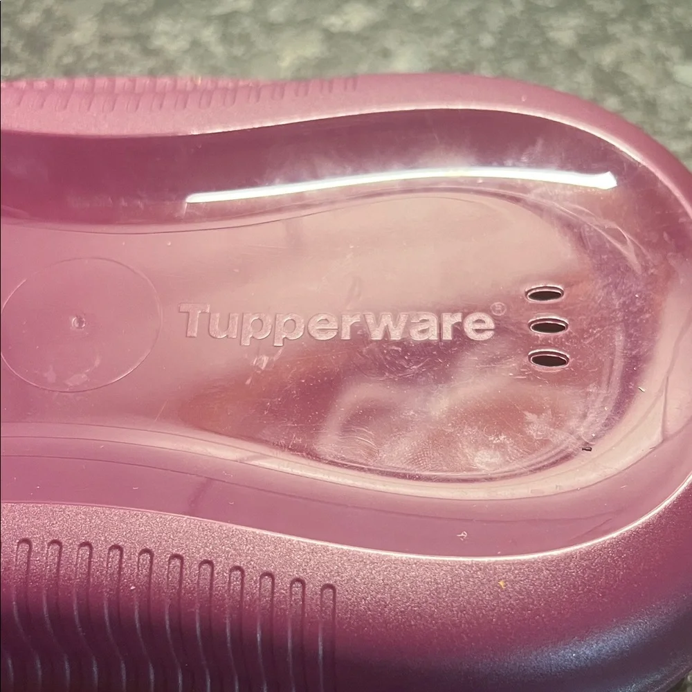 Tupperware Deep Plum microwave Breakfast Maker with cups. Like new